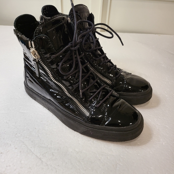 Giuseppe Zanotti 🥳🥳HOST PICK🥳🥳High Top Sneakers - Picture 2 of 16